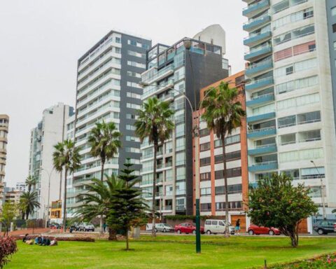 Interest rates on mortgage loans rise and sales decrease by 6%