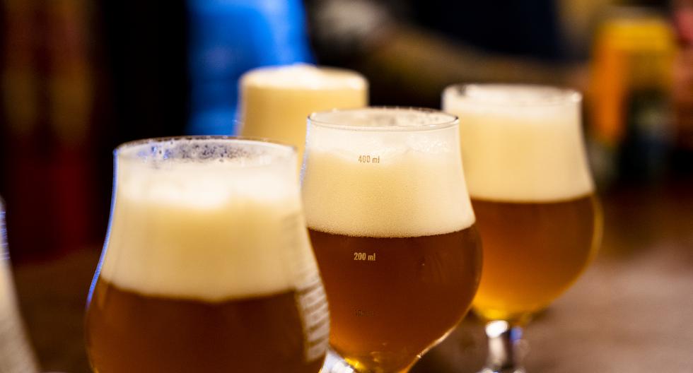 International Beer Day: Which districts in Lima consume this drink the most and order it for delivery?