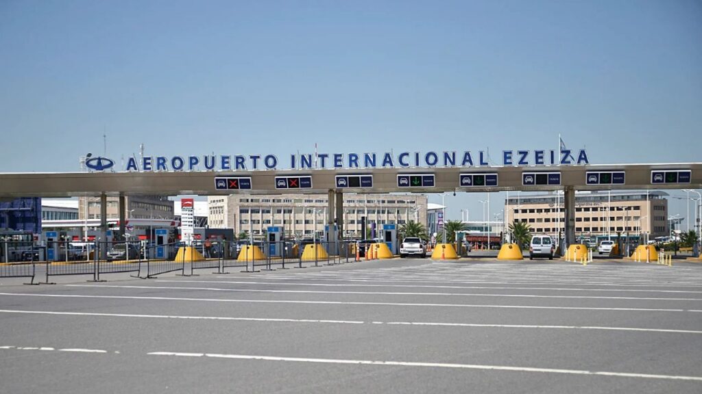 Iraqi citizens were detained at the Ezeiza international airport