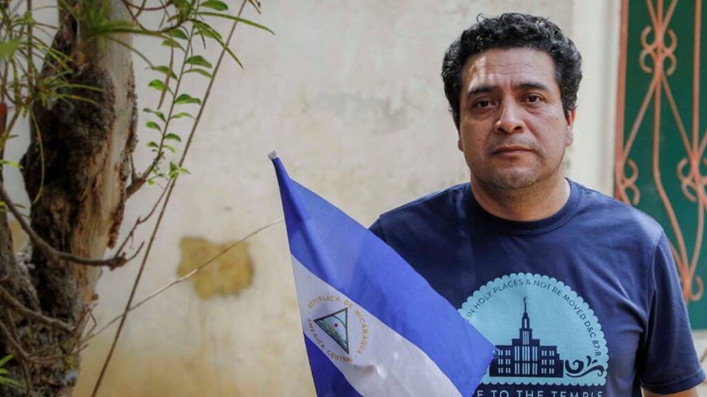 Juan Bautista Guevara offers his services as a teacher to survive "civil death" imposed by Ortega