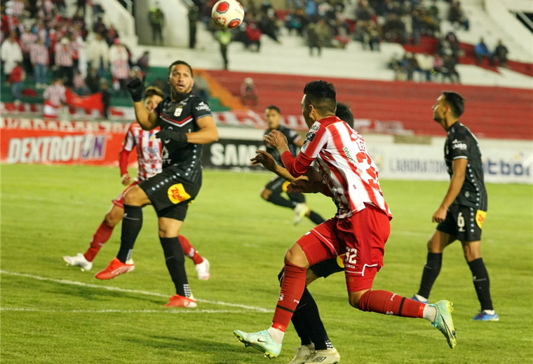 Juan Godoy leaves the bank and rescues Independiente in the Patria