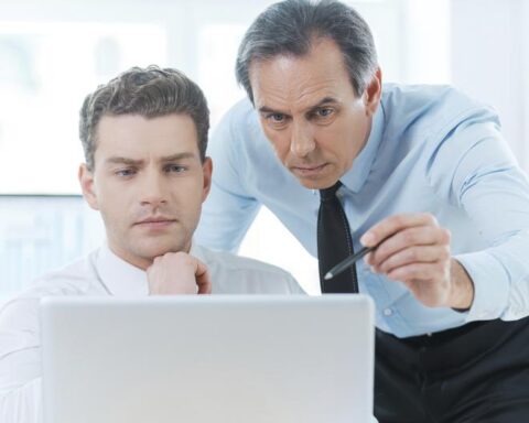 Know the countries where they give more vacations to workers and where less