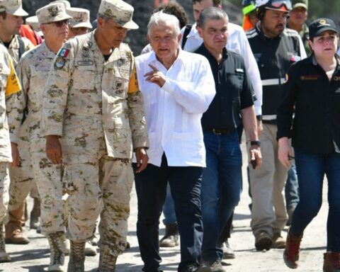 López Obrador tours the mine in Sabinas, Coahuila;  FGR opens investigation