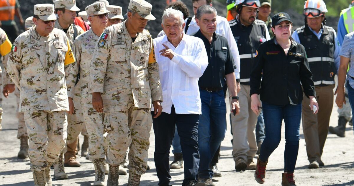 López Obrador tours the mine in Sabinas, Coahuila;  FGR opens investigation