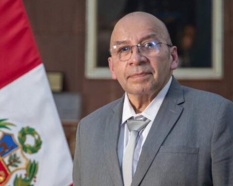 MEF evaluates the prohibition of labor outsourcing and changes to the collective relations regulation