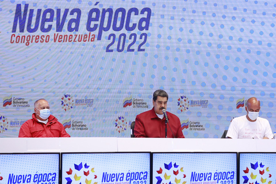 Maduro: We will fight for gold in London and for a "hijacked" plane in Argentina