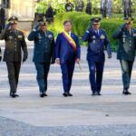 Maduro orders Padrino to lobby to resume military relations with Colombia
