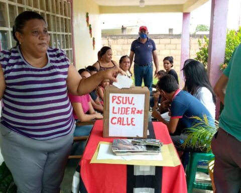 Maduro praises the democratic, participatory and leading process of the PSUV