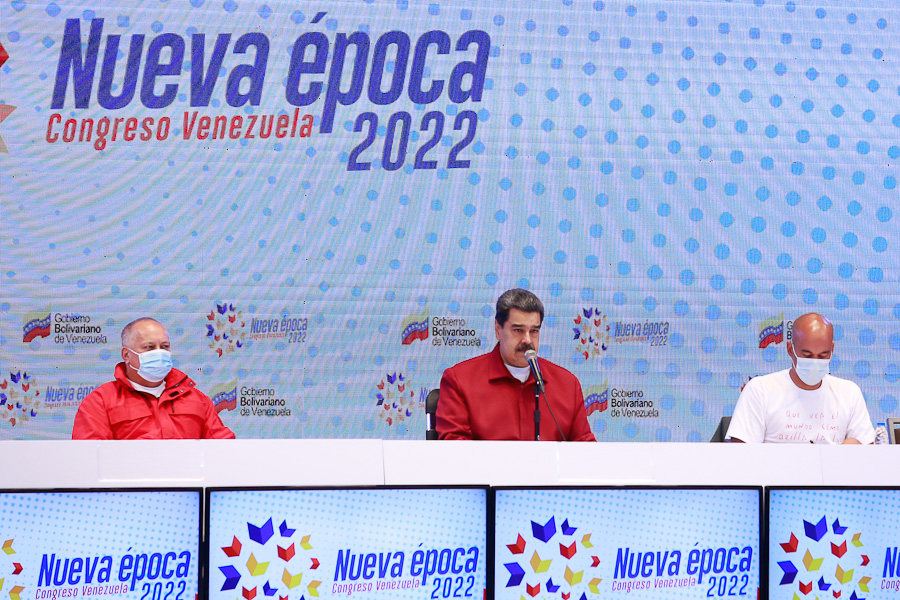 Maduro urges to articulate campaign to recover assets abroad