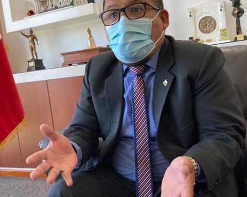 Mayor of Arequipa justifies use of Serenazgo patrol car by municipal manager