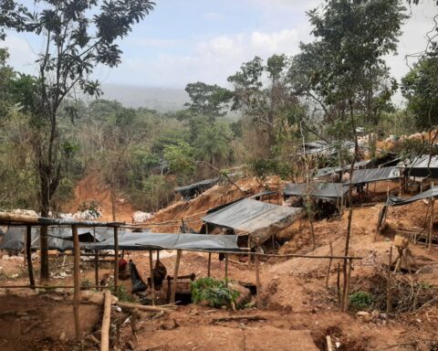 Mayor's Office of Muelle de los Bueyes reveals the practice of "illegal artisanal mining" in the urban case of the city