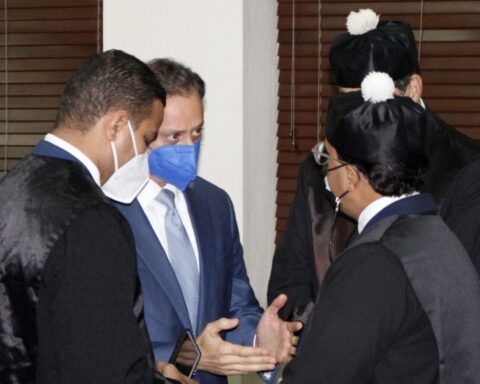 Caso Medusa: Defensa niega tajante Jean Alain procure negociar MP