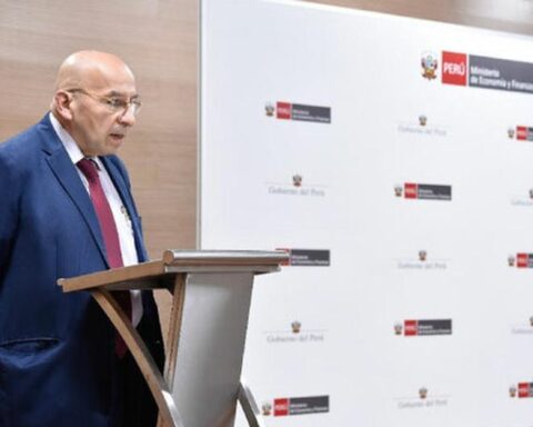 Minister Kurt Burneo will support this Friday the 2023 budget bill before Congress