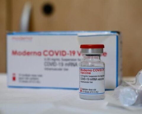 Moderna sues Pfizer and BioNTech over covid vaccine patent