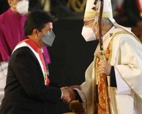 Monsignor Carlos Castillo: It is good that Pedro Castillo wants to talk but it has to be formal