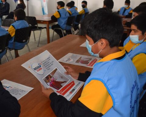 More than 14,000 schoolchildren in 12 regions learned how to use sanitation services well