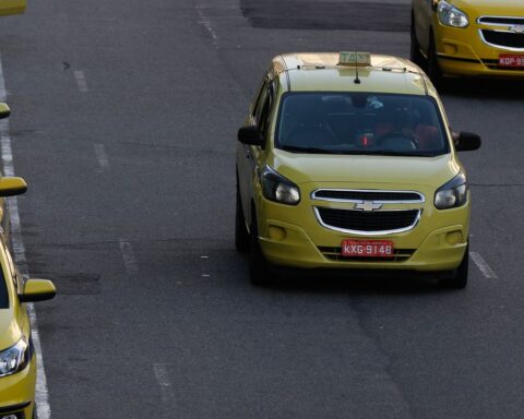 Municipalities will register for taxi assistance