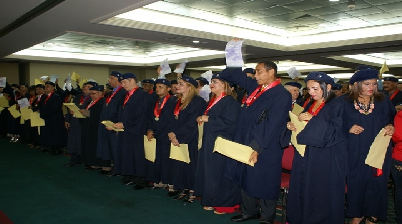 National Experimental University of Greater Caracas graduated more than 800 professionals