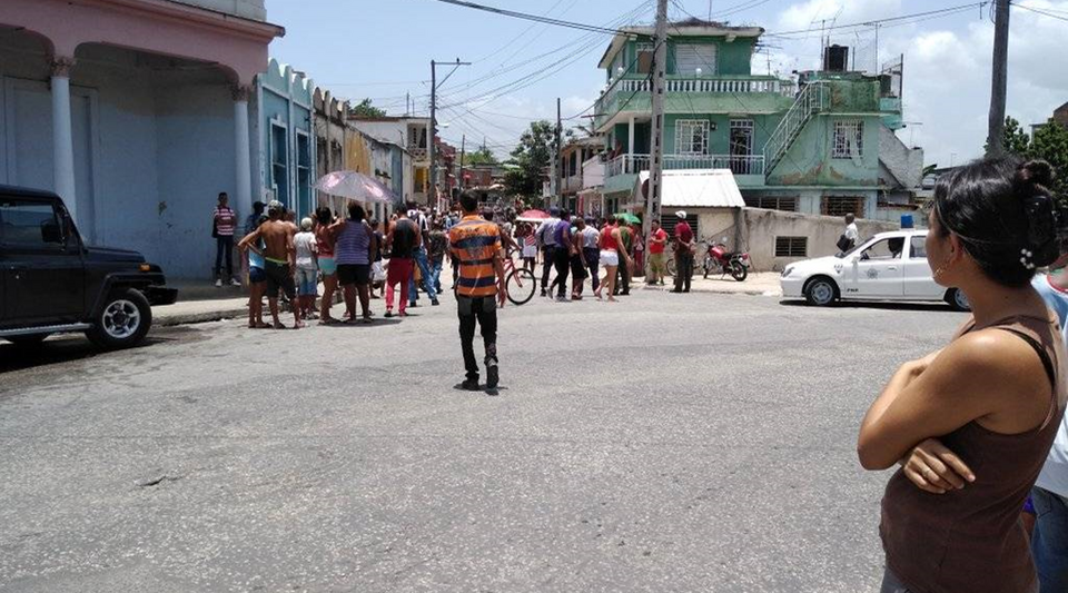 Neighbors take to the streets of Altamira in Santiago de Cuba to protest against the blackouts
