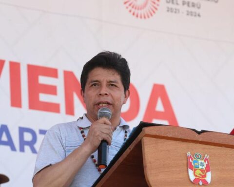 [OPINIÓN] Camila Bozzo: No clear solutions to the crisis