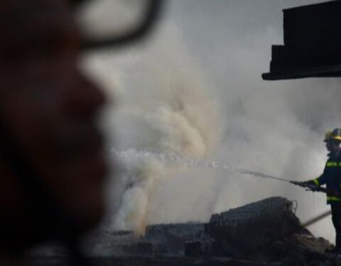 incendio, duelo oficial