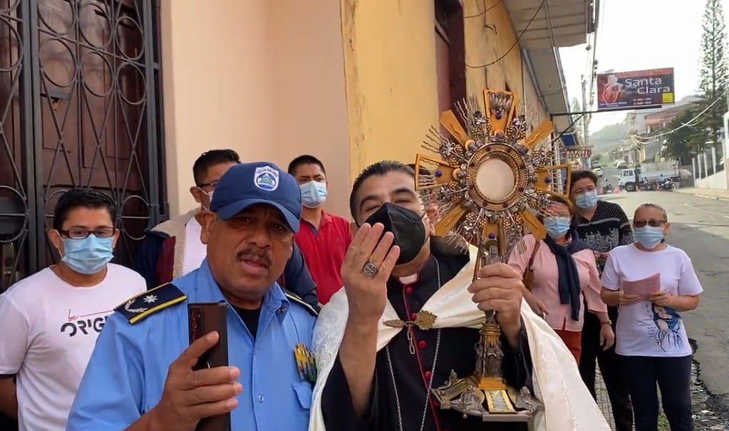 Ortega "goes with everything" against Bishop Álvarez, besieged in the Curia of Matagalpa