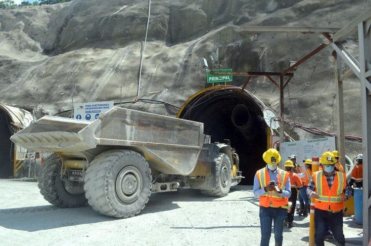 The rescue of the two miners will take weeks