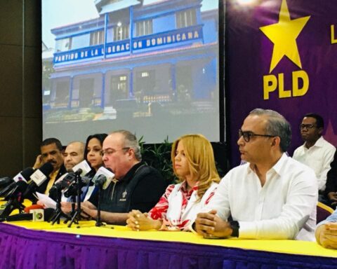 PLD critica al Gobierno por aumento nómina pública