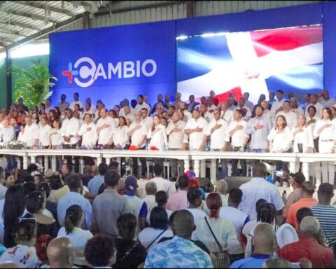 PRM juramenta nuevos simpatizantes