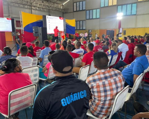 PSUV will renew base structures in Guárico