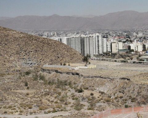 Partners who paid for land ask the Army to hand it over and not return it