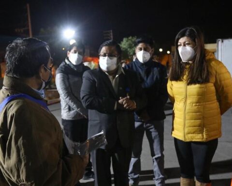 Patients wait a week at Goyeneche hospital to be treated