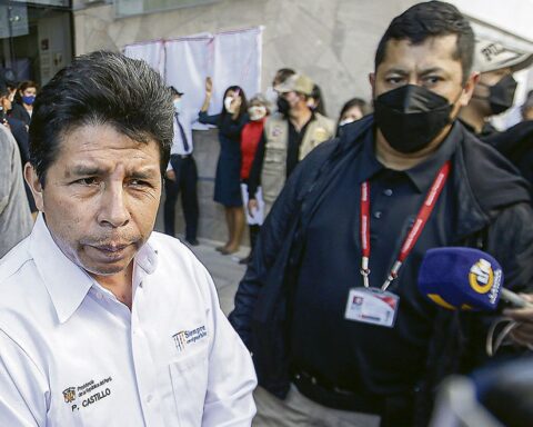 Pedro Castillo after criticism of the PNP shoe tying: "They are not going to take me out of my town"
