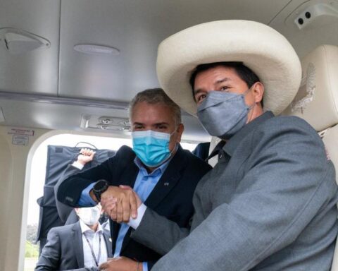 Pedro Castillo informed Colombia that he will not travel to the inauguration of Gustavo Petro