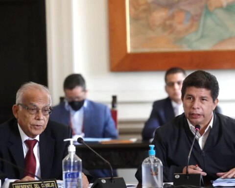 Pedro Castillo rejects the resignation of Aníbal Torres as head of the PCM