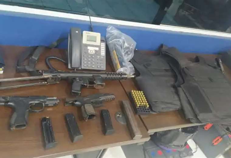 Police arrested with weapons in Brazil was released and returned to national territory