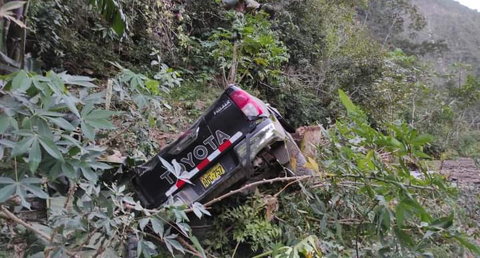 Police on duty dies after overturning candidate's van in Comas