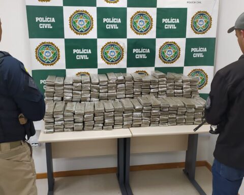 Police seize 250 kilos of marijuana in Angra dos Reis