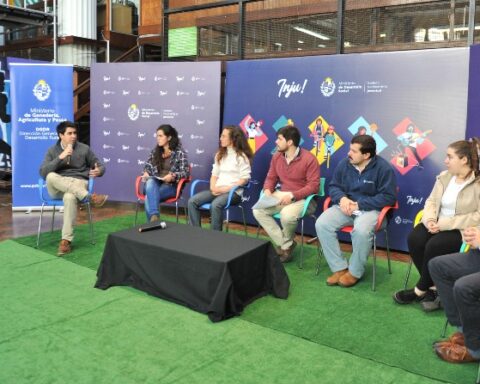 Prepare National Meeting of Rural Youth to be held in Flores