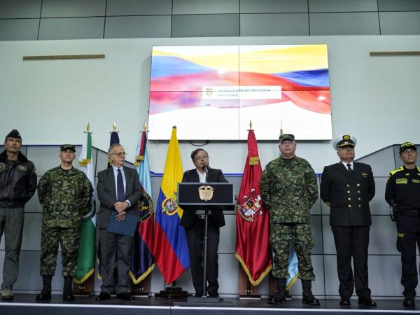 President Petro announces how his military leadership was formed