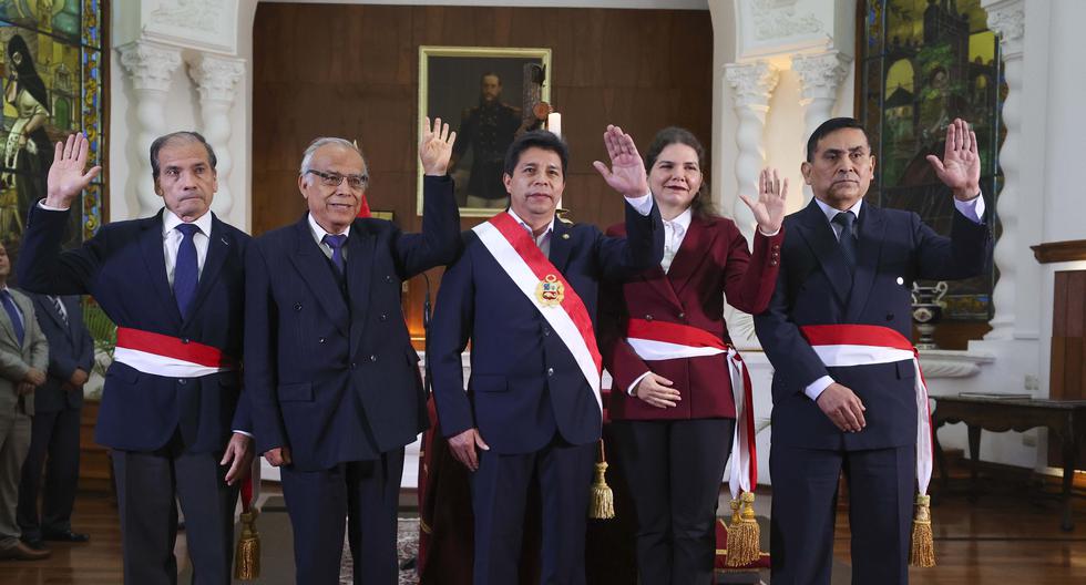 President changes 3 ministers, but keeps Geiner Alvarado