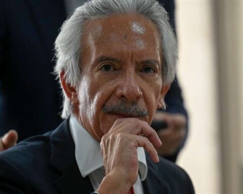 Prosecutor charges four crimes against opposition journalist in Guatemala