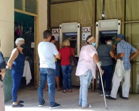 cajeros automáticos, cuba, divisas, banco central
