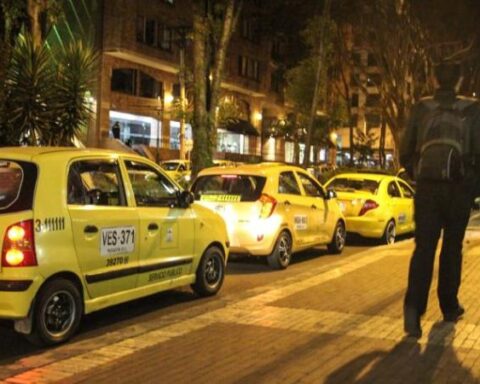 Renewed portfolio of taxis begins to arrive in the country