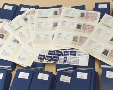 Saime sent more than five thousand travel documents to compatriots