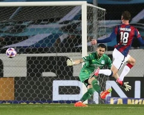 San Lorenzo beats Racing and joins the dispute for the title