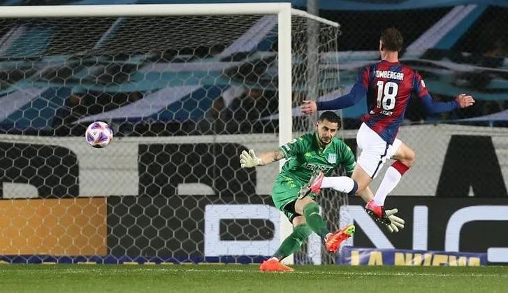 San Lorenzo beats Racing and joins the dispute for the title