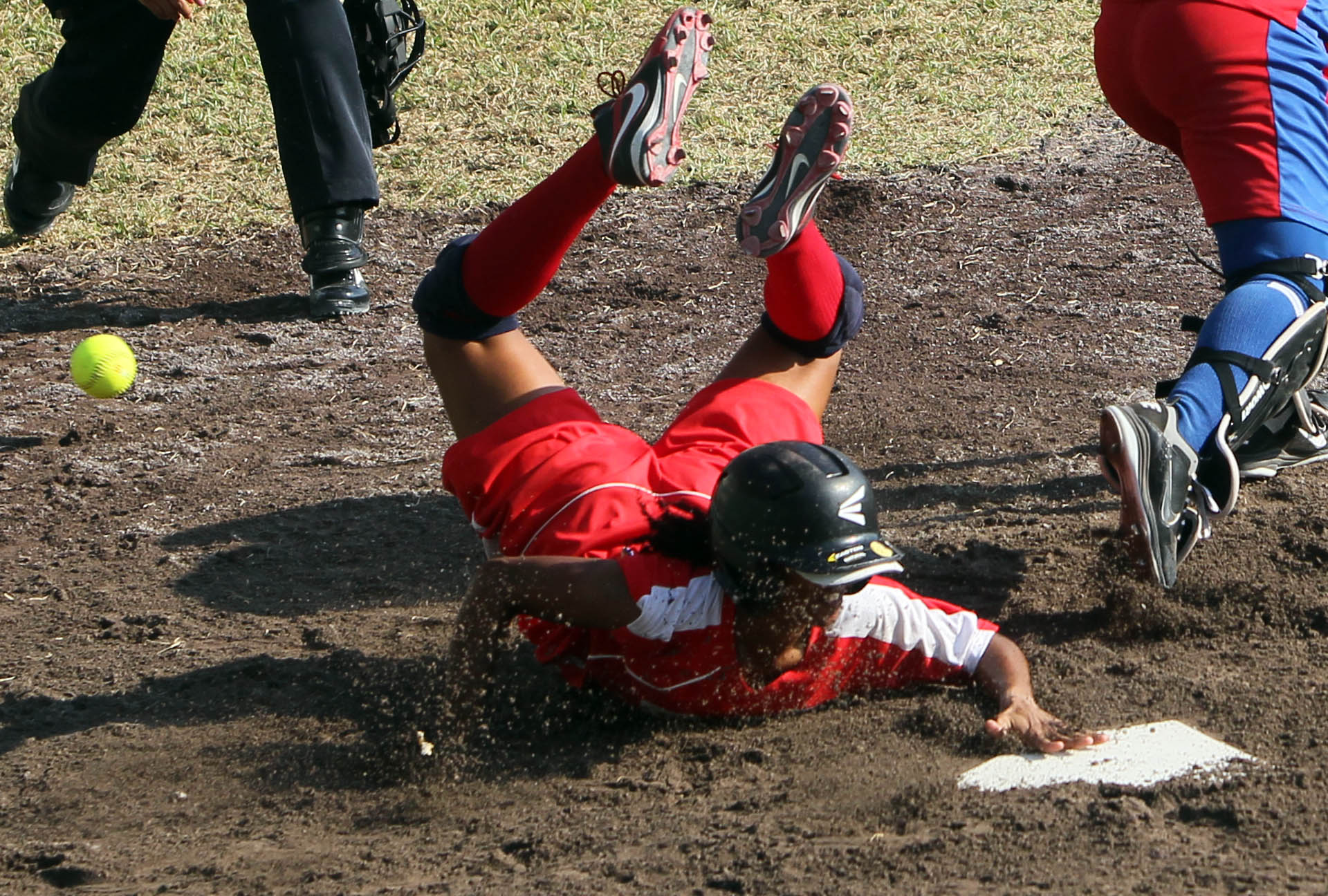 Softbol femenino. Foto: Cubadebate.