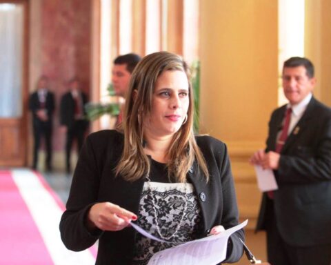 Sole Núñez and Kattya González present new candidates for the Senate