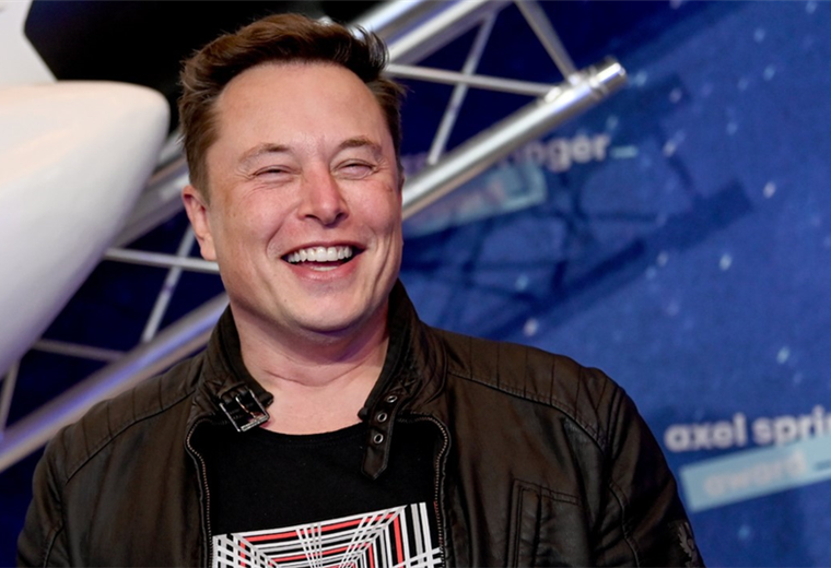 Starlink: why is Elon Musk launching thousands of satellites into space?
